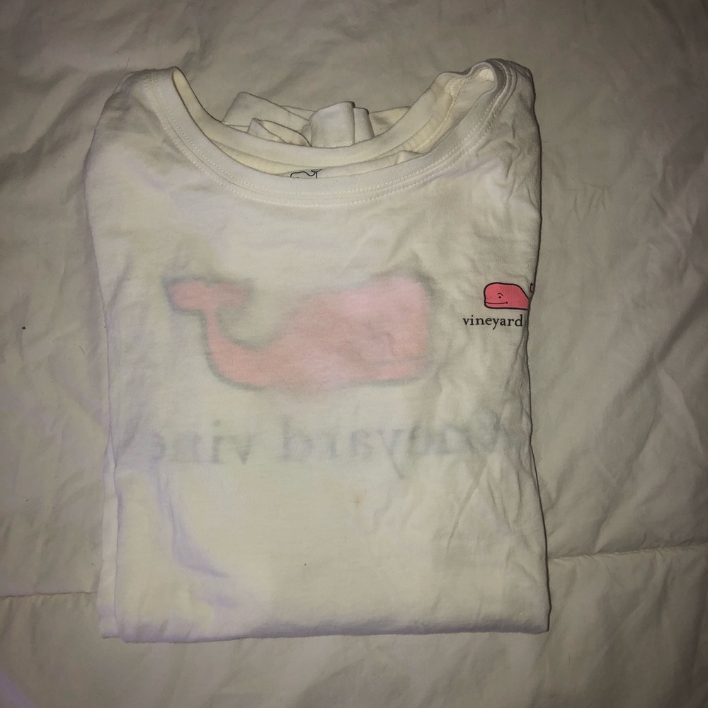 Vineyard Vines tee